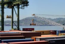 Balança comercial tem superávit de US$ 7,4 bilhões em agosto CMN altera regras do Proex e flexibiliza embarques de exportações