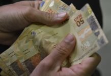 CMN regulamenta Fies Empreendedor e Desenrola Adimplentes Consulta ao Abono Salarial estará disponível a partir de amanhã