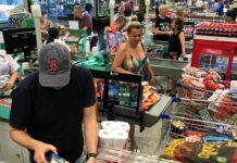 Inflação recua para 0,07% em julho e volta para meta do governo Mercado reduz previsão da inflação para 3,91% este ano