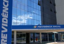 INSS paga segunda parcela do 13º a aposentados e pensionistas INSS suspende novos empréstimos consignados do C6 Consig a aposentados