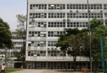 Após acordo com reitoria, funcionários da USP encerram greve Após acordo com reitoria, funcionários da USP encerram greve