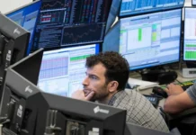 Bolsas da Europa recuam com impasse entre EUA e Irã; SAP avança após balanço #Acesse Política