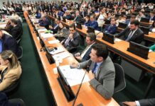 CCJ da Câmara retoma análise do fim da escala 6×1 nesta quarta CCJ da Câmara retoma análise do fim da escala 6x1 nesta quarta
