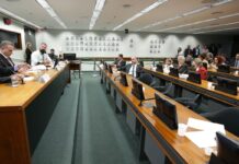 Conselho de Ética adia análise contra deputados por quebra de decoro| Agência Brasil Conselho de Ética adia análise contra deputados por quebra de decoro| Agência Brasil