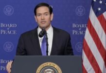 Irã “se gaba” de manter energia mundial como refém, diz Rubio Na imagem, o secretário de Estado dos EUA, Marco Rubio, em discurso na 1ª reunião do Conselho da Paz