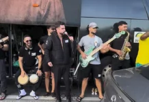 Kart Love transforma congestionamento na BR-324 em palco improvisado e viraliza Portal Estado da Bahia