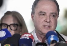 Médico diz que Lula retirou lesão e deve repousar nos próximos dias Médico diz que Lula retirou lesão e deve repousar nos próximos dias