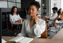 Nova NR-1 reforça saúde mental no trabalho durante o Abril Verde Nova NR-1 reforça saúde mental no trabalho durante o Abril Verde