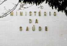 ONG para crianças trans diz que Rosangela Moro quer “gerar confusão” câncer de mama