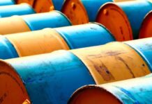 Petrolífera espanhola fecha acordo para ampliar produção na Venezuela Segundo dados da empresa, a sua produção de petróleo na Venezuela chega a 45.000 barris por dia