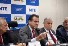 Taxistas pedem ao governo linha de crédito para renovação de frota Taxistas pedem ao governo linha de crédito para renovação de frota