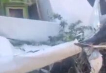 Avião cai em área residencial e piloto morre no Rio de Janeiro Avião cai em área residencial e piloto morre no Rio de Janeiro