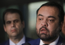Cláudio Castro é alvo da PF em operação sobre aportes bilionários no Master Cláudio Castro é alvo da PF em operação sobre aportes bilionários no Master