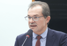 Crime controla internet em 313 municípios, dizem operadoras Marcos Ferrari, presidente-executivo da Conexis Brasil Digital