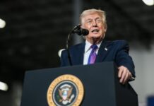 Estados Unidos vão conversar com Cuba, diz Trump Na imagem, o presidente Donald Trump em discurso