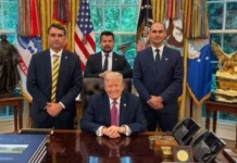 Flávio Bolsonaro se reúne com Donald Trump na Casa Branca #Acesse Política