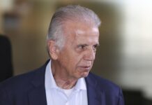 Forças Armadas prestam um enorme serviço a esse país, diz Múcio Segundo a assessoria, Múcio (foto) reagiu à omissão de ações da Defesa em apresentação do governo