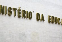 Formação de professores a distância mostra desempenho 53,1% inferior Formação de professores a distância mostra desempenho 53,1% inferior