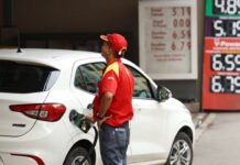 Governo Lula anuncia subvenção para conter preço da gasolina Gasolina importada atinge maior preço desde início da guerra no Oriente Médio