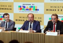 Governo cria subsídio de até R$ 0,89 para segurar preço da gasolina Governo cria subsídio de até R$ 0,89 para segurar preço da gasolina