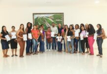 Permissionários recebem as chaves dos boxes da Central de Abastecimento – Imprensa Bahia Permissionários recebem as chaves dos boxes da Central de Abastecimento – Imprensa Bahia