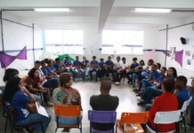 Roda de conversa e incentivo à leitura abrem o Maio Antirracista, evento do Colégio Estadual Clarice Santiago dos Santos Portal Estado da Bahia