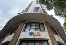 STF decide que advogados públicos devem se inscrever na OAB STF decide que advogados públicos devem se inscrever na OAB