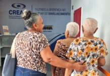 Sesab oferece curso de qualificação para cuidadores de idosos Sesab oferece curso de qualificação para cuidadores de idosos