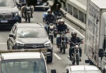Trabalhadores por conta própria têm as maiores jornadas no país Trabalhadores por conta própria têm as maiores jornadas no país