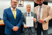 Van Hattem e aliados tentam reverter suspensão na Câmara Deputados afirmam que unificação dos processos prejudicou direito de defesa e afirmam perseguição política nas redes sociais