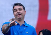 A ‘promessa’ de Flávio Bolsonaro sobre reaproximação entre Brasil e Israel – CartaCapital A 'promessa' de Flávio Bolsonaro sobre reaproximação entre Brasil e Israel – CartaCapital