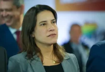 Avião para atendimento aeromédico é utilizado por Raquel Lyra em agendas oficiais e políticas #Acesse Política