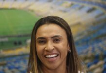 Com Marta como embaixadora, Tesouro quer atrair mais investidores Com Marta como embaixadora, Tesouro quer atrair mais investidores