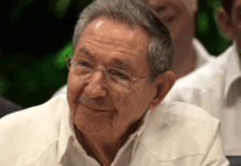 Cuba aprova abertura econômica para tentar conter crise Castro tem 94 anos e deixou o comando de Cuba em 2019