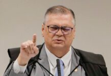 Dino multa Estados e municípios por falta de transparência em emendas Ministro Flávio Dino