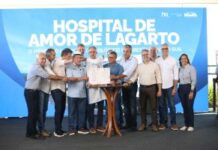 Em Sergipe, Lula, Padilha e Roberta Santana visitam hospital oncológico interestadual que atende baianos Em Sergipe, Lula, Padilha e Roberta Santana visitam hospital oncológico interestadual que atende baianos