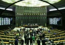 Entenda os próximos passos do projeto para reduzir a maioridade penal Entenda os próximos passos do projeto para reduzir a maioridade penal