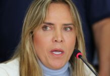 Governadora do DF recebe alta após apresentar quadro de pneumotórax Governadora do DF recebe alta após apresentar quadro de pneumotórax