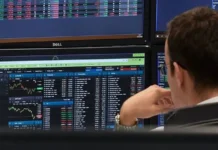 Ibovespa sustenta 1º ganho semanal desde abril; dólar cai a R$ 5,06 #Acesse Política