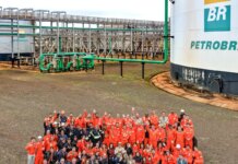 Lula assina contratos para retomar obra em fábrica de fertilizantes Lula assina contratos para retomar obra em fábrica de fertilizantes