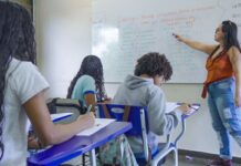 Mais de 10 mil professores foram contratados com nota da PND de 2025 Mais de 10 mil professores foram contratados com nota da PND de 2025