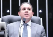 Motta condiciona votação sobre combustíveis à retirada de urgência de projeto da redução de jornada #Acesse Política