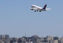 Petrobras reduz preço do querosene de aviação em 14,2% Petrobras reduz preço do querosene de aviação em 14,2%