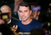 Procuradoria se manifesta contra suspensão de pesquisa que mostrou Flávio Bolsonaro em queda – CartaCapital Procuradoria se manifesta contra suspensão de pesquisa que mostrou Flávio Bolsonaro em queda – CartaCapital