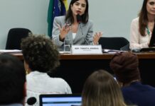 Proposta que criminaliza misoginia avança na Câmara dos Deputados Proposta que criminaliza misoginia avança na Câmara dos Deputados