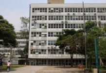 USP cai em ranking de universidades e país segue fora do top 100 Fachada do prédio da administração central da Universidade de São Paulo