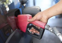 ANP cria app para motorista conferir qualidade de posto de combustível ANP cria app para motorista conferir qualidade de posto de combustível
