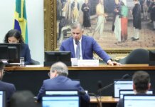 CCJ da Câmara aprova fim da aposentadoria como punição para juízes CCJ da Câmara aprova fim da aposentadoria como punição para juízes
