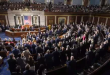 Câmara dos EUA aprova pacote de US$ 95 bilhões para guerra contra o Irã e prioridades do governo Trump #Acesse Política