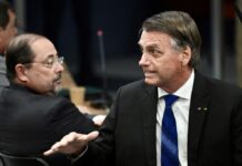 Defesa de Bolsonaro diz que o ex-presidente não sabia que Flávio divulgaria carta – CartaCapital Defesa de Bolsonaro diz que o ex-presidente não sabia que Flávio divulgaria carta – CartaCapital